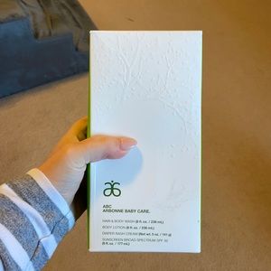 Arbonne Baby Care Gift Set